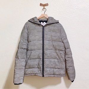 NWT•Topman•Silver Gray Camo Puffer Jacket with Hood•Unisex (men’s sizing)